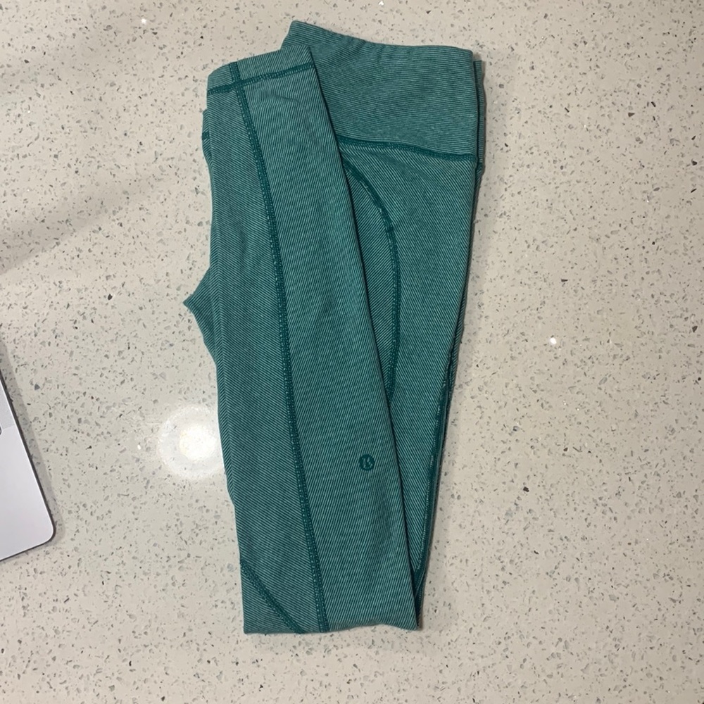 lululemon soft green full length leggings size 6